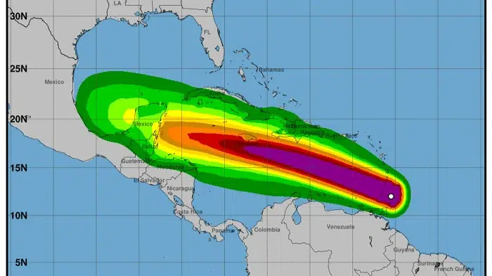 Beryl tocó tierra en Isla Carriacou como categoría 4